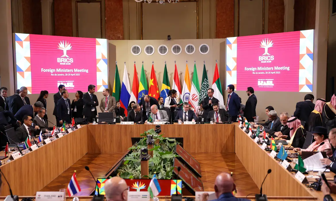 Tomaz Silva/Agência Brasil Rio de Janeiro (RJ), 29/04/2025 – Reunião dos ministros de relações exteriores do BRICS no Palácio Itamaraty, no centro do Rio de Janeiro. Foto: Tomaz Silva/Agência Brasil