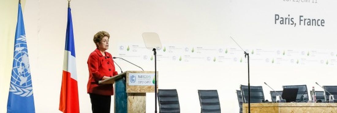 A presidenta Dilma Rousseff durante discurso na COP 21, em Paris