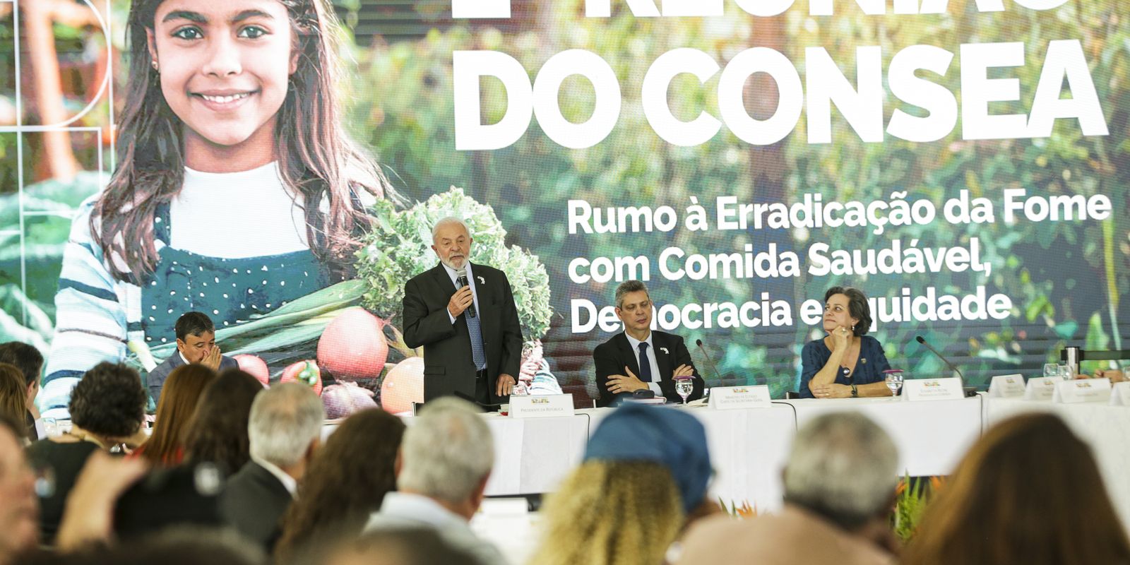 Lula regulamenta iniciativas para melhorar o acesso à alimentação 