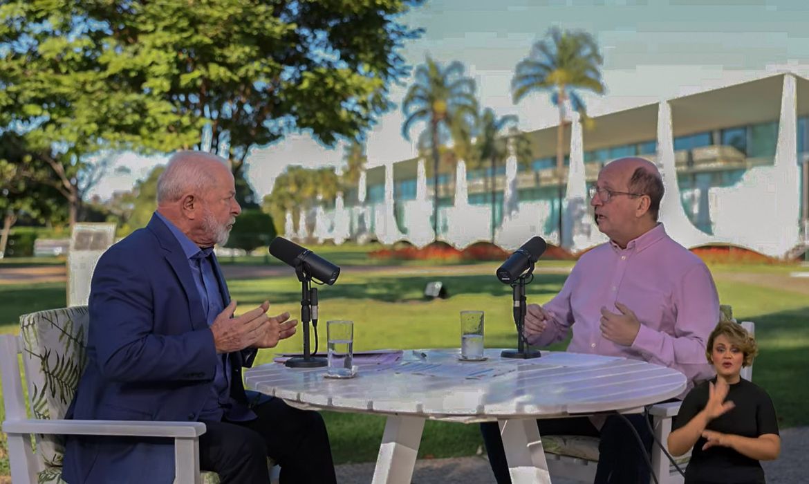 Brasília (DF), 19.06.2023 - Presidente Lula é entrevistado por Marcos Uchoa no programa Conversa com o Presidente, no Palácio do Alvorada. Imagem: TV Brasil