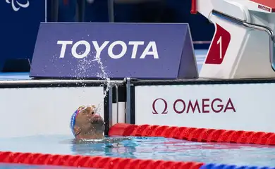 Gabrielzinho bate recorde mundial na natação na Paralimpíada 2024