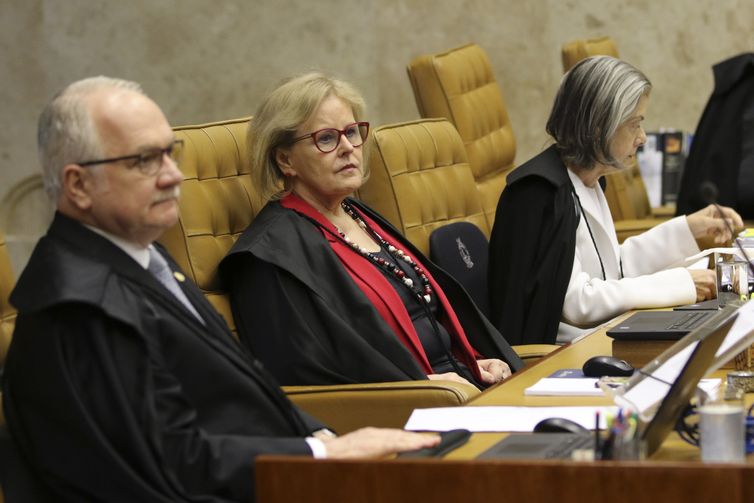 Os ministros Edson Fachin, Rosa Weber e Carmem Lucia, durante julgamento da validade de prisão em segunda instância