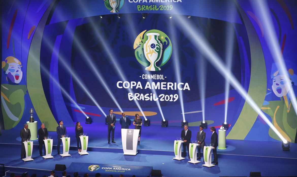  Sorteio dos grupos da Copa América Brasil 2019, na Cidade das Artes.  