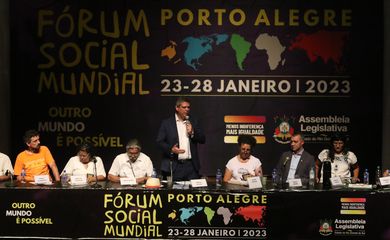 Márcio Macedo, ministro da Secretaria Geral da Presidência da República, participa do painel “Democracia Participativa e Controle Social” no Fórum Social Mundial