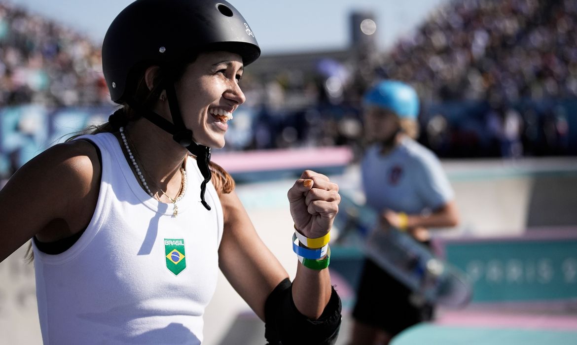 Dora Varella conquista quarto lugar inédito para o Brasil no skate park feminino - Paris 2024 - em 06/08/2024