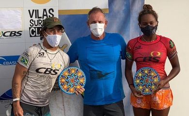O pernambucano Ian Gouveia e a cearense Yana Costa são os campeões brasileiros de surfe de 2010.