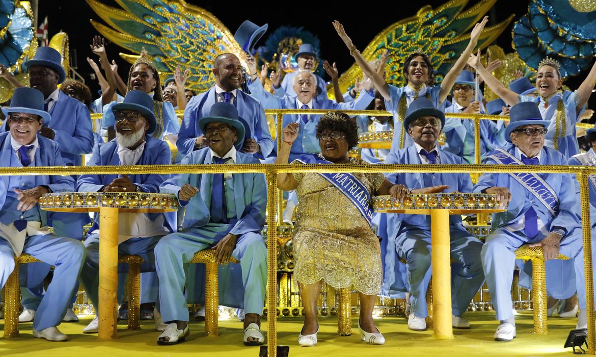 Rio de Janeiro (RJ), 20/02/2023 - A escola de samba Portela desfila enredo sobre a história de seu centenário, no Sambódromo da Marquês de Sapucaí. Foto: Fernando Frazão/Agência Brasil