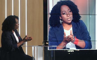 Cantora e compositora Dhi Ribeiro é a entrevistada do programa Sem Censura, da TV Brasil