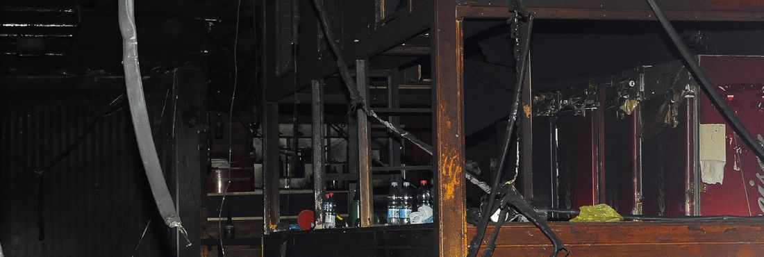 Interior da Boate Kiss destruída pelo incêndio da madrugada de 27 de janeiro que deixou 242 mortos e centenas de feridos