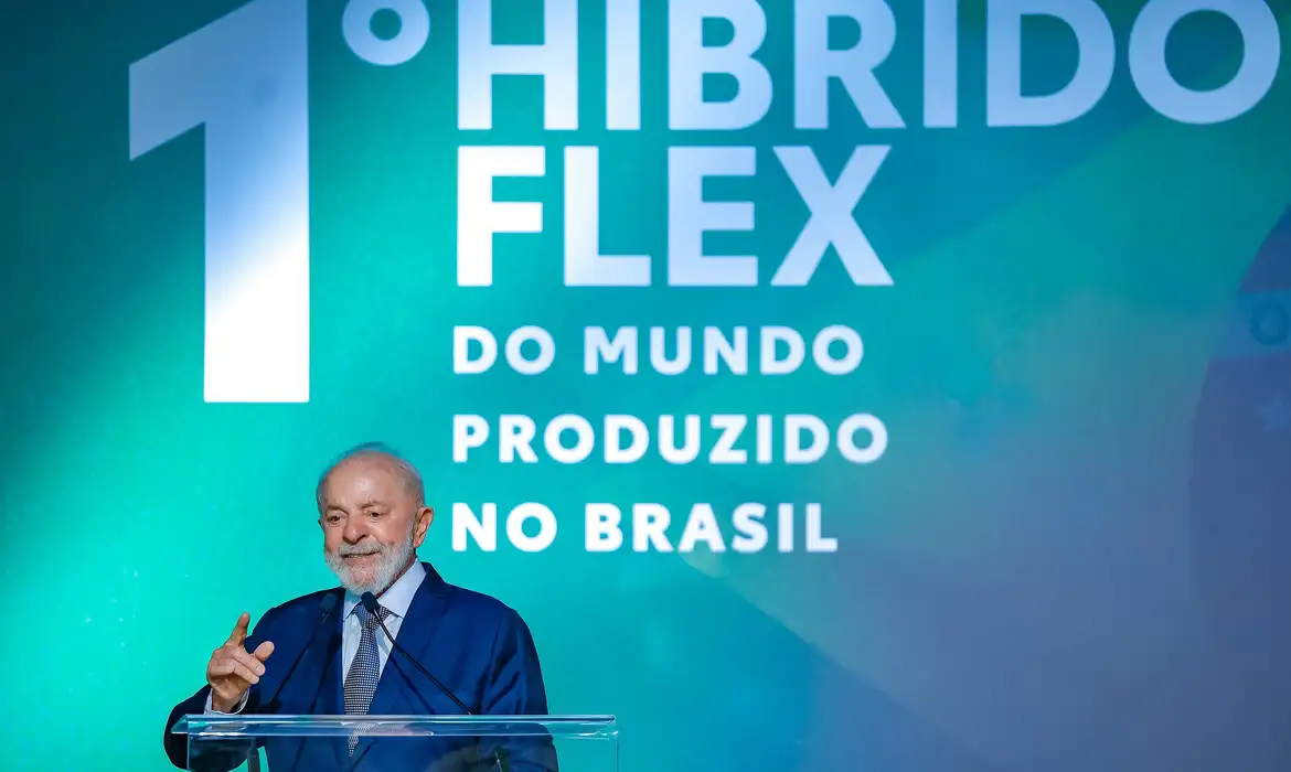 Lula diz que iseno do IR vai beneficiar dez milhes de brasileiros
