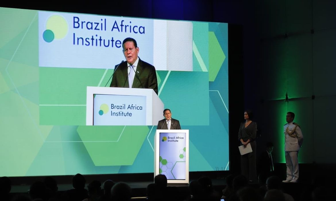 O vice-presidente da República, Hamilton Mourão, participar da abertura do Fórum Brasil-África 2019