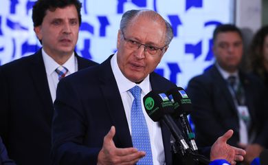 Brasília (DF), 20/08/2025  - O vice-presidente da República e ministro do Desenvolvimento, Indústria, Comércio e Serviços, Geraldo Alckmin,durante coletiva após reunião com o  presidentes da Câmara, Hugo Motta.  Foto: Lula Marques/Agência Brasil