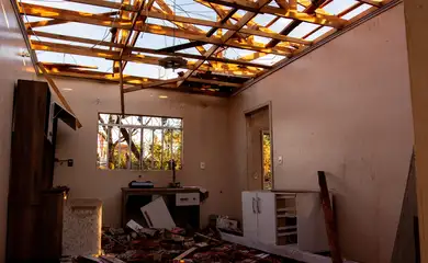 Debris lies at a damaged house after the tornado that hit Rio Bonito do Iguacu, in southern Parana state, Brazil November 9, 2025. REUTERS/Priscila Ribeiro