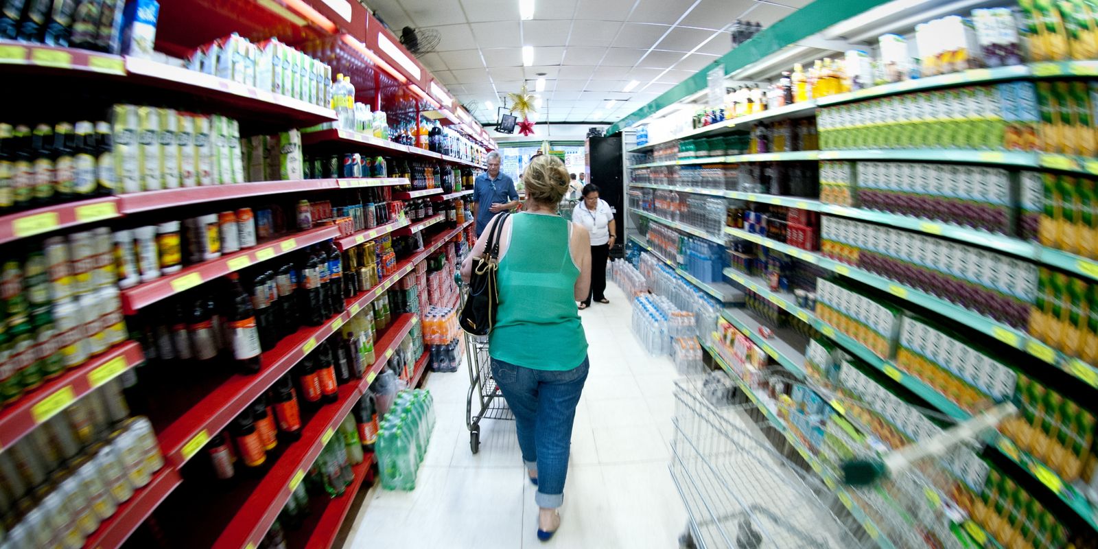 Supermercados, alimentos, cesta básica 