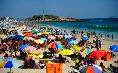 O Movimento Praia Viva, lança campanha de conscientização para manter as praias limpas, evitando a propagação de doenças ,preservação da fauna marinha e a degradação do meio ambiente. (Tomaz Silva/Agência Brasil)