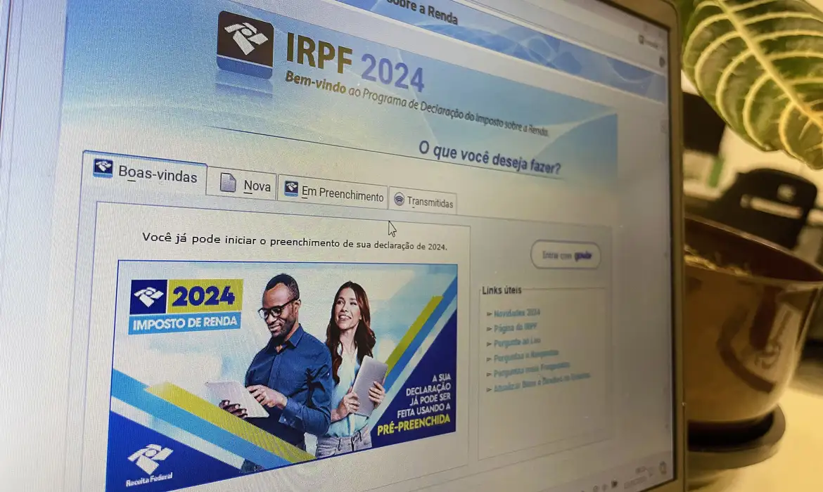 Brasília (DF), 12.03.2024 - IMPOSTO DE RENDA 2024 - Receita Federal libera para download o Programa do Imposto de Renda 2024. Foto: Juca Varella/Agência Brasil