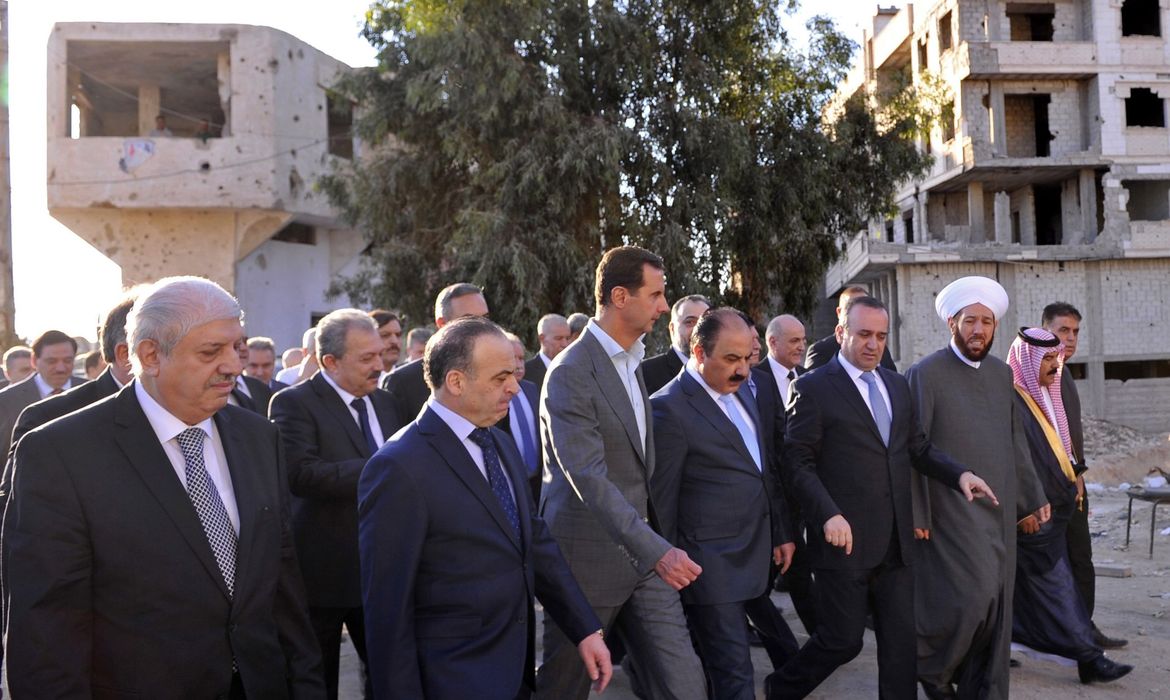 Assad promete reconquistar todo território sírio 