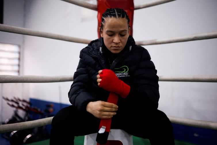 Beatriz Ferreira durante treino em São Paulo
 8/7/2024    REUTERS/Amanda Perobelli