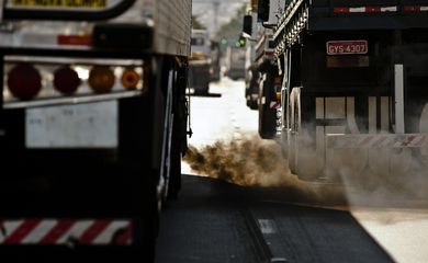  caminhões, poluição, Gases poluentes , trânsito