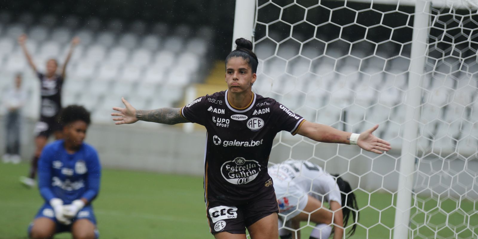 Ferroviária bate o Santos e assume o quinto lugar do Brasileirão feminino