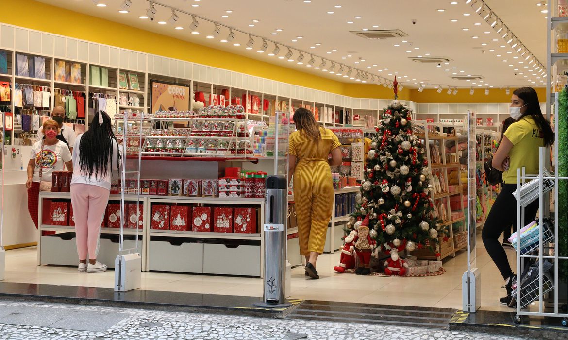 Melhora disposição de consumidores para compras de Natal no Rio | Agência  Brasil