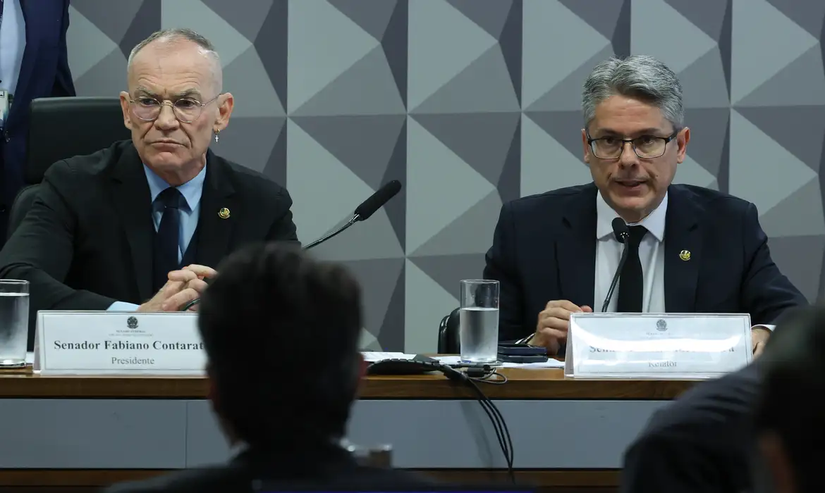 Brasília - 04/11/2025 -  A comissão parlamentar de inquérito (CPI) que vai investigar o crime organizado no país  foi instalada e o Presidente eleito foi o  Senador, Fabiano Contarato e o relator o Senador, Alessandro Vieira. Foto: Lula Marques/ Agência Brasil.