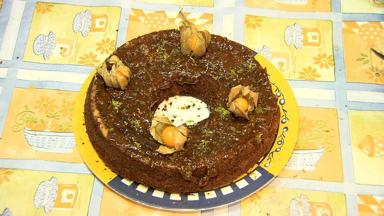 Aprenda a receita do bolo de  cambuci e limão no Agro Nacional