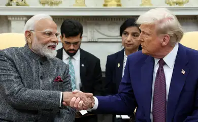 Primeiro-ministro da Índia, Narendra Modi, e presidente dos EUA, Donald Trump
13/02/2025. REUTERS/Kevin Lamarque/File Photo