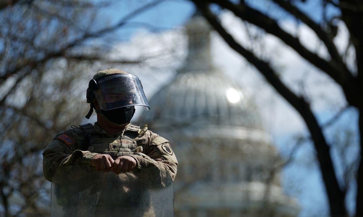 U.S. Capitol and congressional office buildings locked down in Washington