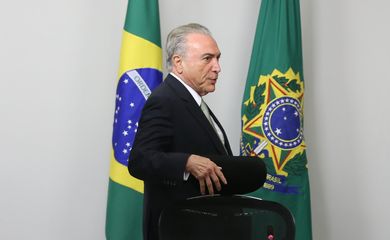 Brasília - Presidente Michel Temer em reunião com ministros sobre as reformas trabalhista e da Previdência, no Palácio do Planalto (Valter Campanato/Agência Brasil)