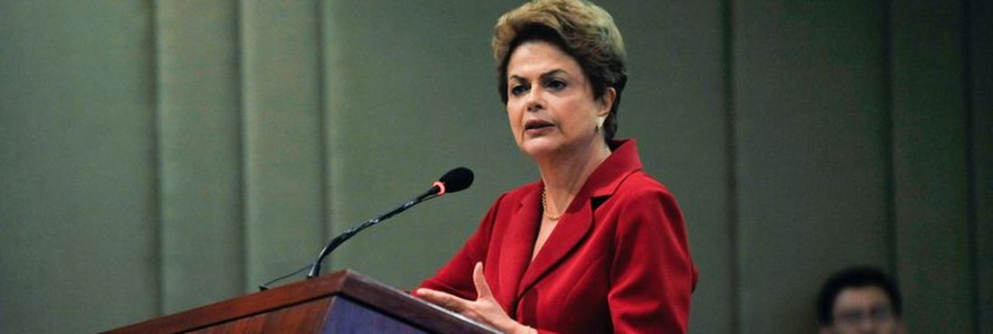 A presidenta Dilma Rousseff durante encerramento da Cúpula Empresarial Brasil-China, no Palácio Itamaraty