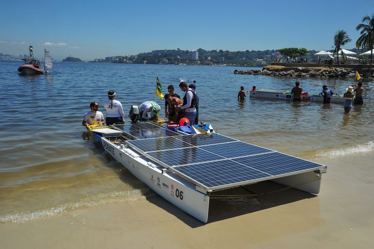 Rio de Janeiro (RJ) -  Desafio Solar Brasil, competição de barcos movido a energia sola.
Foto: Paulo Chaffim/Divulgação
