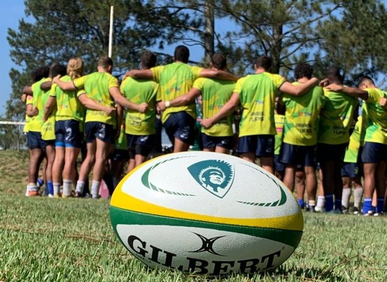 Taça da Copa do Mundo de Rugby é atração na coletiva e no jogo entre Brasil  e Paraguai