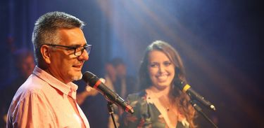 Mario Sartorello e Isabela Azevedo apresentam o Festival de Música da Nacional FM