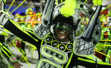 Rio de Janeiro (RJ), 04/03/2025 – Mocidade Independente de Padre Miguel abre os desfiles no terceiro dia de carnaval do grupo Especial na Marquês de Sapucaí, na região central do Rio de Janeiro. Foto: Tomaz Silva/Agência Brasil