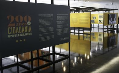 A exposição 200 Anos de Cidadania: O Povo e o Parlamento. A mostra, instalada no salão Negro do Congresso Nacioal, percorre os caminhos da Independência e retrata a evolução dos direitos sociais, coletivos, civis, políticos e étnico-raciais.