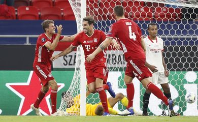 supercopa da europa, bayern de munique, sevilla