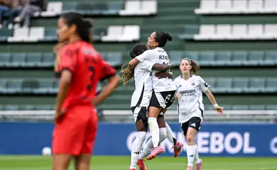 Colo-Colo vence Libertad por 1 a 0 e vai às semifinais da Libertadores Feminina - em 12/10/2025