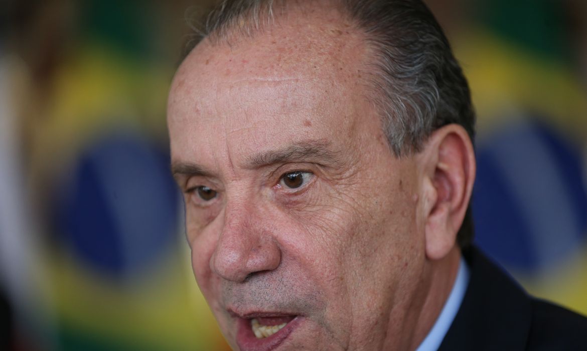 O ministro das Relações Exteriores Aloysio Nunes Ferreira durante assinatura de atos e declaração à imprensa, após a  I Reunião do Diálogo Político-Militar Brasil-Chile.