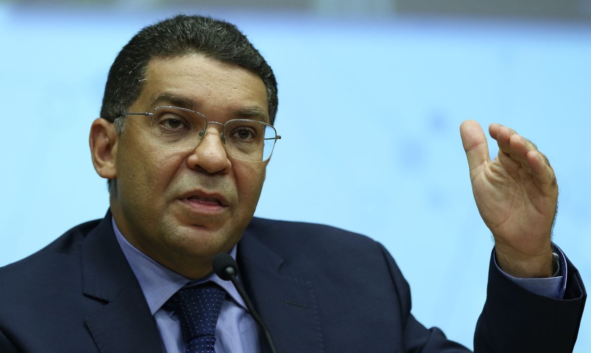 O secretário do Tesouro, Mansueto Almeida, divulga o Relatório Anual da Dívida Pública 2019 e o Plano Anual de Financiamento para 2020