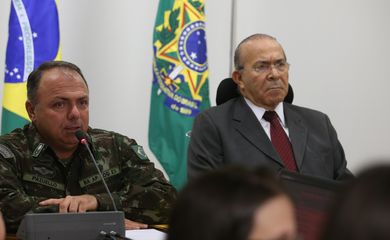 O General Eduardo Pazuello e o ministro da Casa Civil, Eliseu Padilha, durante reunião sobre a Operação Acolhida, Inserção Socioeconômica dos Imigrantes Venezuelanos, no Palácio do Planalto.