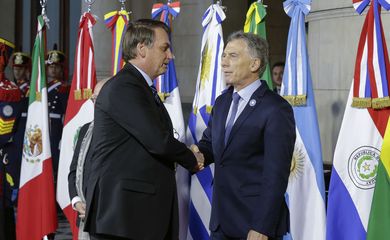 Presidente da República Jair Bolsonaro cumprimenta o Presidente da República Argentina, Mauricio Macri.