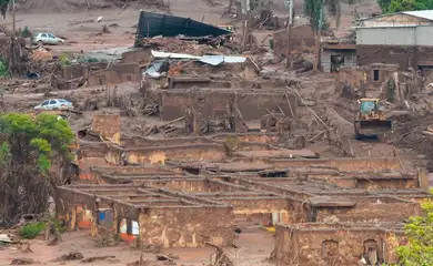 Mariana (MG) - Área afetada pelo rompimento de barragem no distrito de Bento Rodrigues, zona rural de Mariana, em Minas Gerais (Antonio Cruz/Agência Brasil)