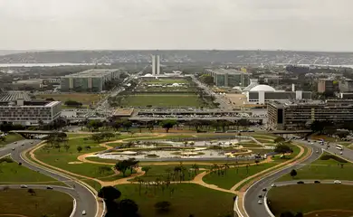 Brasília (DF) - 05/09/2023 - Vista da Esplanada dos Ministérios preparada para receber o desfile de 7 de setembro
Foto: Joédson Alves/Agência Brasil