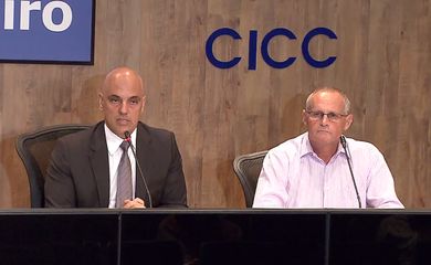 O ministro da Justiça, Alexandre de Moraes,  e o  secretário estadual de Segurança, José Mariano Beltrame, disseram que os culpados serão punidos 