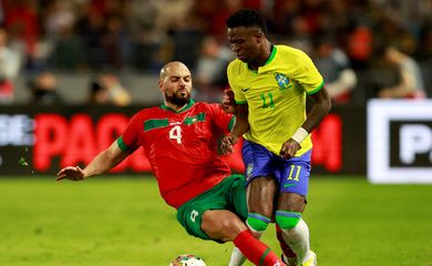FILE PHOTO: Soccer Football - International Friendly - Morocco v Brazil - Grand Stade de Tanger, Tangier, Morocco - March 25, 2023 Morocco's Sofyan Amrabat fouls Brazil's Vinicius Junior REUTERS/Juan Medina/File Photo
