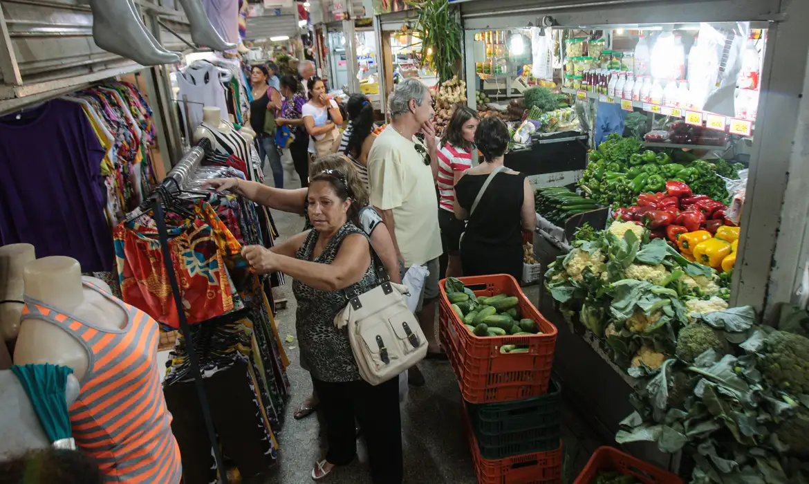 Brasília (DF) 10/01/2025 - Inflação oficial do país em 2024 é de 4,83%, acima do limite da meta
Percentual é o mais alto desde 2022 (5,79%)
Foto: Joédson Alves/Agência Brasil