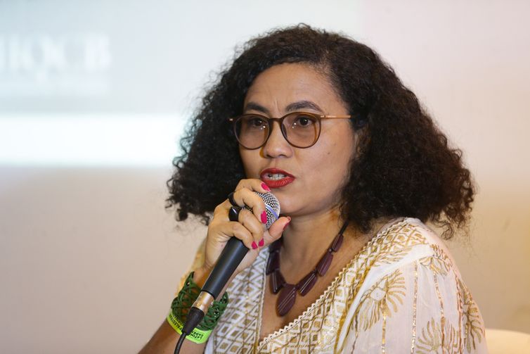 Brasília-DF - 07.07.2023 - A Secretária Nacional de Povos e Comunidades, Edel Nazaré, durante o painel: Mulheres Negras em Defesa da Vida e da Floresta. No Festival Latinidades 2023. Foto: José Cruz/Agência Brasil