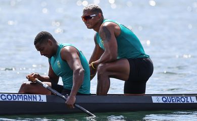 saquias Queiroz e Jacky Goldmann terminam em oitavao e último lugar na final da prova C2 500m em Paris - em 08/08/2024 
