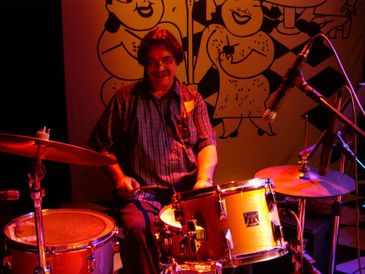 Oscar Bolão, baterista e percussionista